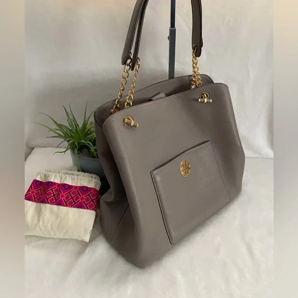 ✨Like New Tory Burch Chelsea Slouchy Leather Tote Bag